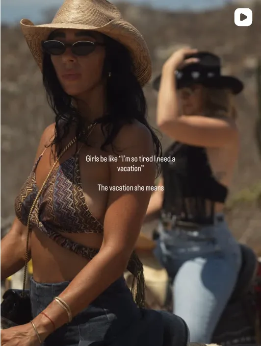 Reel de Rancho McCoy: Dos mujeres a caballo con sombrero vaquero